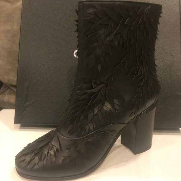 CHANEL 18C Leather Fringe Leaf Detail Ankle Boots Bootie Heels Shoes - Picture 2 of 12